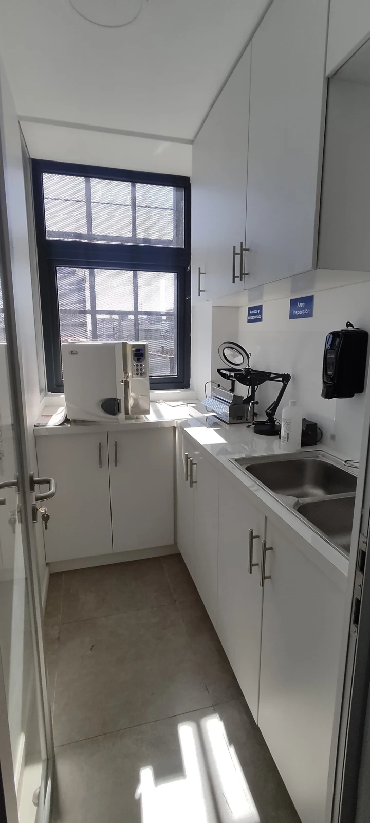 Área de esterilización de Centro Dual